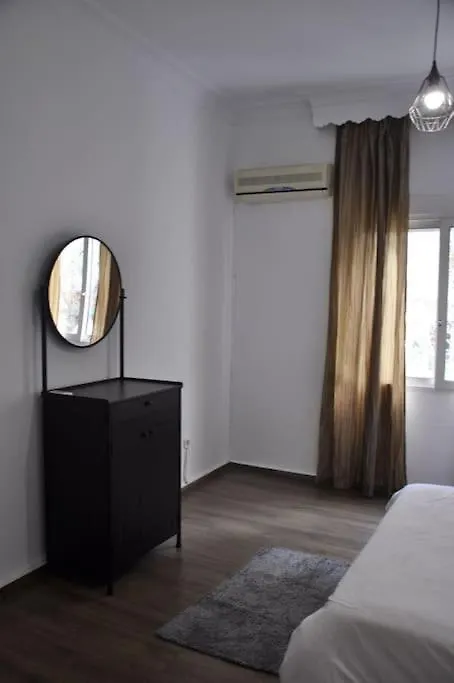 Simplicity Flat Near White Tower Salonic Apartament